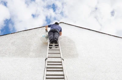 Peinture extérieure à Jublains — façades et ravalement